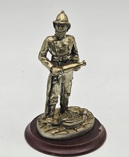 MINIATURAS INGLESAS ESTATUETA DE ESTANHO BOMBEIRO BOMBEIRO CAPACETE MANGUEIRA VINTAGE comprar usado MINIATURAS INGLESAS ESTATUETA DE ESTANHO BOMBEIRO BOMBEIRO CAPACETE MANGUEIRA VINTAGE comprar usado  Enviando para Brazil