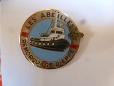 Pin abeilles remorquage d'occasion Pin abeilles remorquage d'occasion  Oisemont