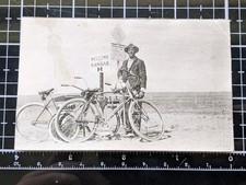 motocicleta antiga? Bicicleta movida a gasolina? foto instantânea. Placa de linha do estado do Kansas comprar usado  Enviando para Brazil