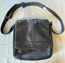 Kenneth Cole Reaction Bolsa Tablet Mensageiro Couro Marrom Colombiano Fina QUALIDADE comprar usado  Enviando para Brazil