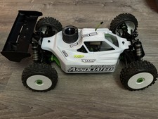 Team associated rc8b3.1 d'occasion  Expédié en Belgium