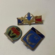 Lots insignes militaires d'occasion  Dordives