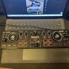 Numark dj2go2 portable d'occasion  Expédié en Belgium