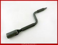 Chiave smontaggio ruote usato Chiave smontaggio ruote usato  Siracusa