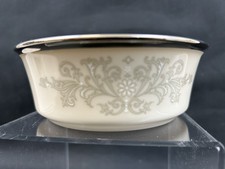 lenox snow lily china for sale lenox snow lily china for sale Cumming