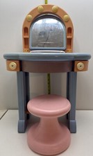 Conjunto de penteadeira infantil com espelho e banquinho.  Vintage dos anos 90 RARO - Marca Playwell. comprar usado  Enviando para Brazil