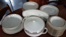 Servizio piatti porcellana usato  Aosta