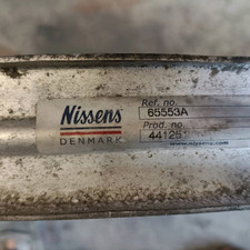 36002407 radiatore volvo usato  Italia