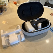 Oculus quest elite for sale  Brentwood