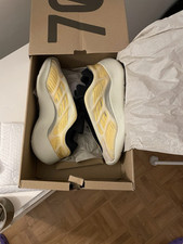 Yeezy 700 mono d'occasion  Paris XX