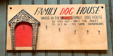 Placa de madeira vintage FAMILY DOG HOUSE clã ganchos de metal meados do século Japão comprar usado  Enviando para Brazil