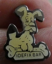 Rare pin asterix d'occasion  Charbonnières-les-Varennes