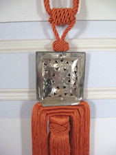 Embrasse orange soie d'occasion  Bon-Encontre