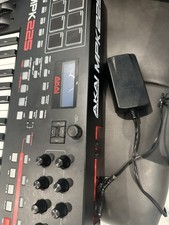Akai professional mpk225 d'occasion  Expédié en Belgium