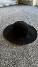 floppy hat for sale  NEWMARKET