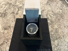 Nixon take charge for sale  Saint Louis