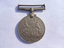 The defence medal usato  Viu