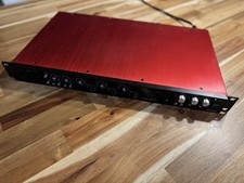 Interface de áudio Focusrite Scarlett 18i20 2ª geração USB com cabo de alimentação comprar usado Interface de áudio Focusrite Scarlett 18i20 2ª geração USB com cabo de alimentação comprar usado  Enviando para Brazil