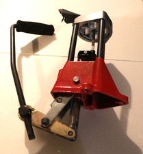 Lee four hole for sale  Ellington