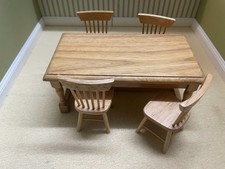 Usado, Móveis para casa de bonecas escala 1:12, mesa de madeira + 4 cadeiras SHF331 comprar usado  Enviando para Brazil