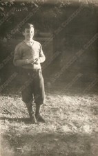 Giovane ragazzo con usato Giovane ragazzo con usato  Cremona