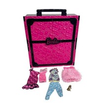 Mattel Barbie guarda-roupa rosa armário estojo de transporte 2011 com extras, usado comprar usado  Enviando para Brazil