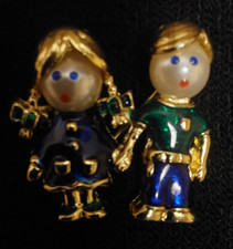 Carolee brooch friends for sale  Lakeport