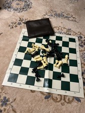 Conjunto de xadrez portátil viagem jogos de tabuleiro dobrável tapete completo com bolsa comprar usado Conjunto de xadrez portátil viagem jogos de tabuleiro dobrável tapete completo com bolsa comprar usado  Enviando para Brazil