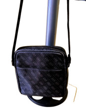 tracolla guess uomo usato  Italia