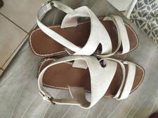 Chaussures petites bombes d'occasion  Quelaines-Saint-Gault