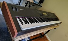 Yamaha s90 synthesizer for sale  Chapmansboro