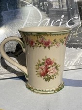 Xícara de chá de porcelana inglesa motivo rosas selvagens brasão real vintage comprar usado  Enviando para Brazil