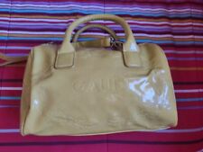 Borsa gaudì gialla usato  Villaspeciosa