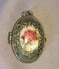 Old jewel locket d'occasion  Expédié en Belgium