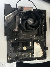 Gigabyte b450 aorus usato  Catania