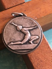 Ancienne médaille danseuse d'occasion  Besançon
