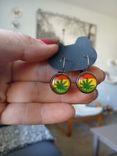 Usado, Brincos camafeu gota de vidro maconha stoner fumante 420 Ganja Pot Leaf  comprar usado  Enviando para Brazil