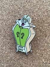 Disney pin armoire d'occasion  Expédié en Belgium