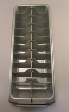 Bandeja de cubo de gelo vintage Frigidaire alumínio 20 cubos retrô década de 1950 comprar usado Bandeja de cubo de gelo vintage Frigidaire alumínio 20 cubos retrô década de 1950 comprar usado  Enviando para Brazil