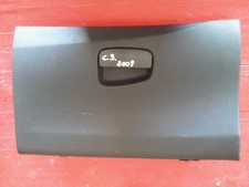 Cassetto vano portaoggetti usato Cassetto vano portaoggetti usato  Italia