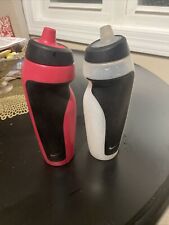 Usado, Garrafas de água Nike HyperSport Squeeze 20 oz transparente/preto e rosa/preto dele e dela comprar usado  Enviando para Brazil