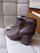Moda pelle women for sale  TETBURY