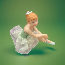 "Bailarina sentada em resina poli menina dançarina em tutu verde sálvia - 3,75"" de altura" comprar usado  Enviando para Brazil