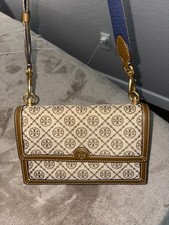 Tory Burch Orzech laskowy T Monogram Torba na ramię i crossbody Marka (używana) na sprzedaż Tory Burch Orzech laskowy T Monogram Torba na ramię i crossbody Marka (używana) na sprzedaż  Wysyłka do Poland