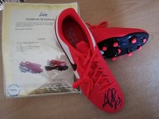 Scarpe nike autografate usato  Spoleto