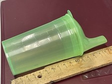 Hellgrün transparenter trink gebraucht kaufen Hellgrün transparenter trink gebraucht kaufen  Leuna