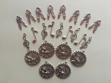 Lotto charm ballerine usato  Lucignano