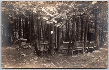 Usado, Cartão postal ANTIGO c1910s RPPC bancos rústicos na floresta cena pacífica floresta comprar usado  Enviando para Brazil