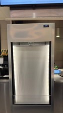 True multideck fridge for sale  STAFFORD