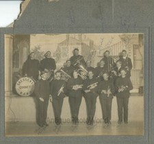 Crescent Corneta Banda Serio Hombre Con Viento Música Instrumentos Antigua Foto comprar usado  Enviando para Brazil